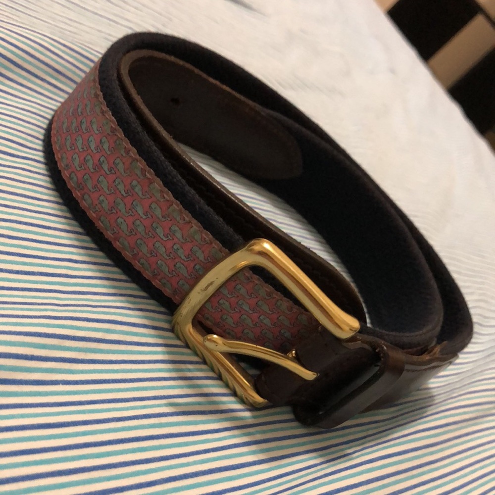 Vineyard vines belt (pink w/ blue whales)